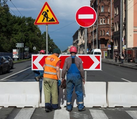 ГАТИ информирует об ограничении движения транспорта в десяти районах Санкт-Петербурга