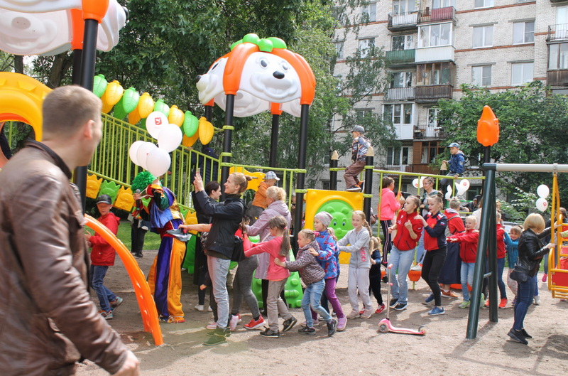 «День двора» - настоящий праздник для детей Ульянки!