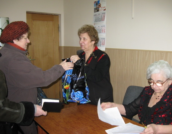 80 диабетических продуктовых наборов,