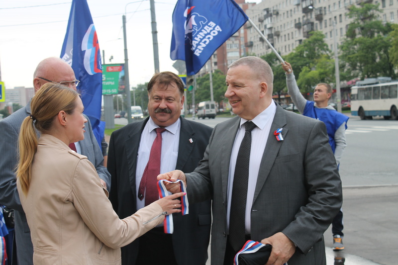 Уважаемые жители Ульянки, Урицка, Сосновой Поляны и Константиновского! Дорогие Петербуржцы!