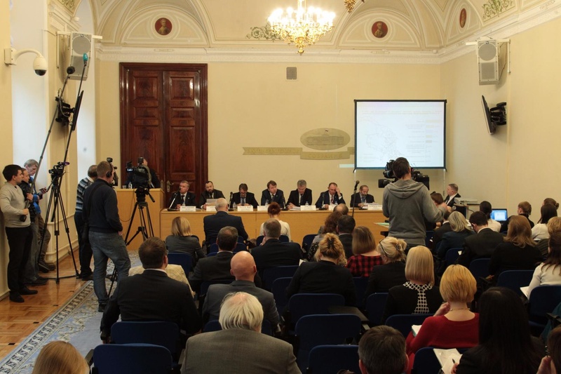 Депутаты обсудили доклад о реализации Генерального плана СПб